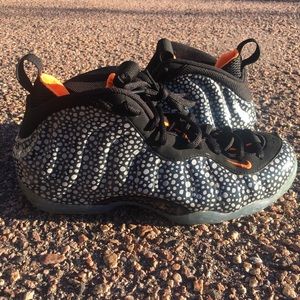 NIKE AIR FOAMPOSITE ONE PRM SAFARI